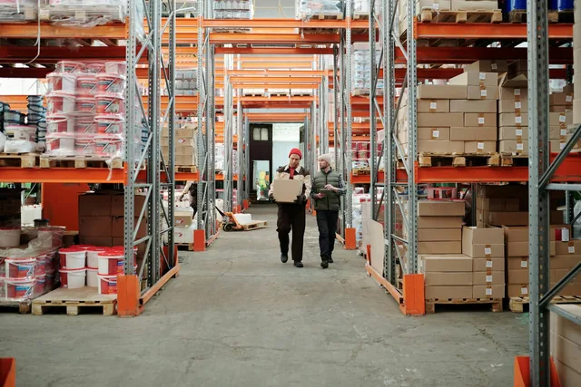 Gestión de compras y recepción de mercancía en almacén